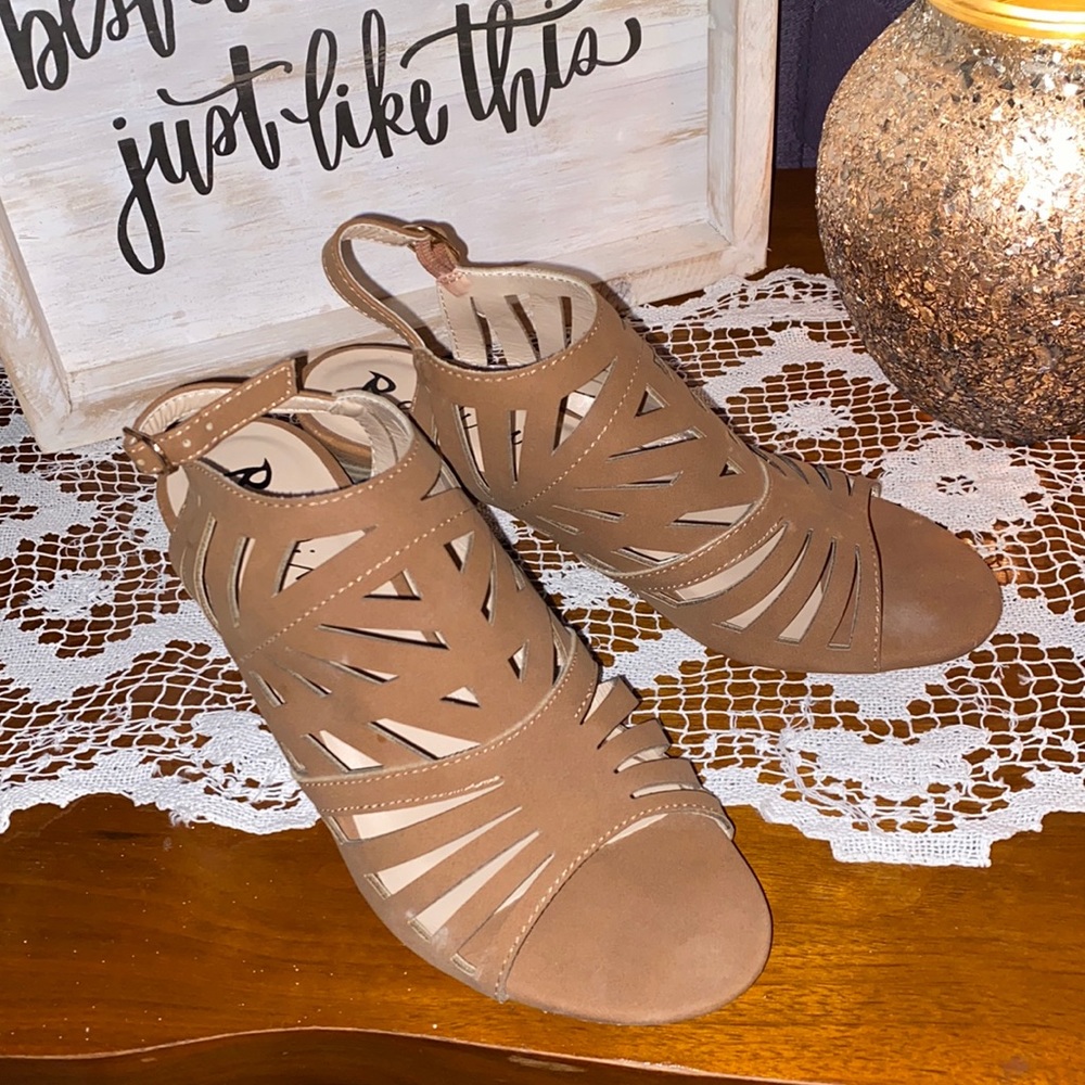 Size 6.5 Earth-Alder Alma-Cocoa (Taupe)